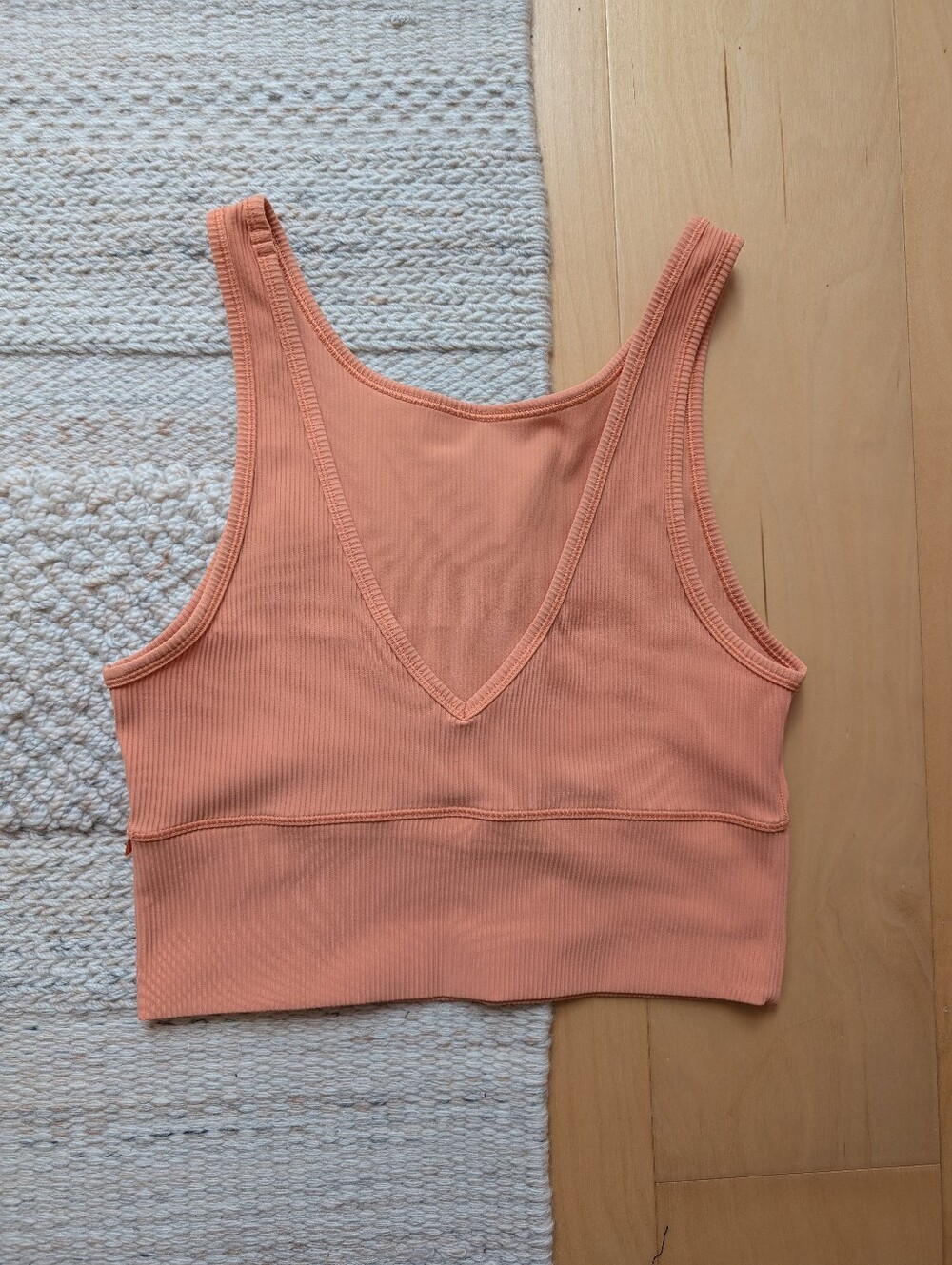 Lululemon Power Pivot Ribbed Tank - Picture 5 of 6